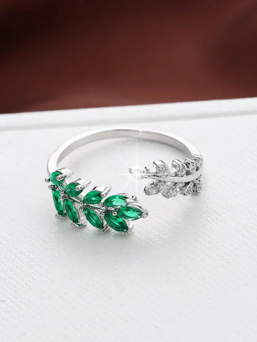Antique-Inspired Green Leaf Ring