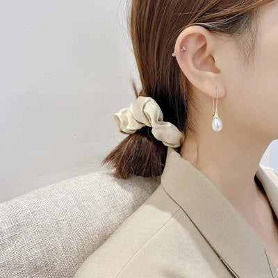 Classic Helena Earrings With Pearls